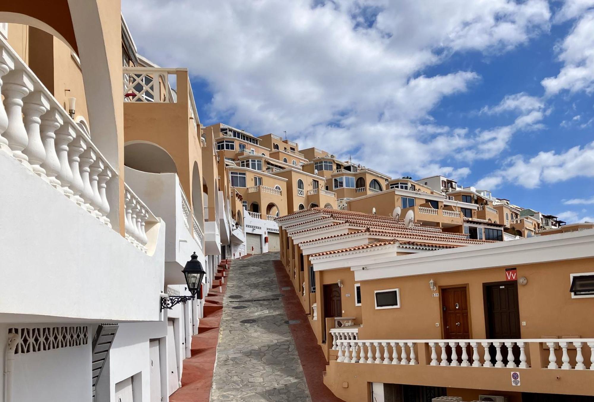 Costa Adeje - Modern Apartment With Terrace Views Of Ocean & Sunset Buitenkant foto