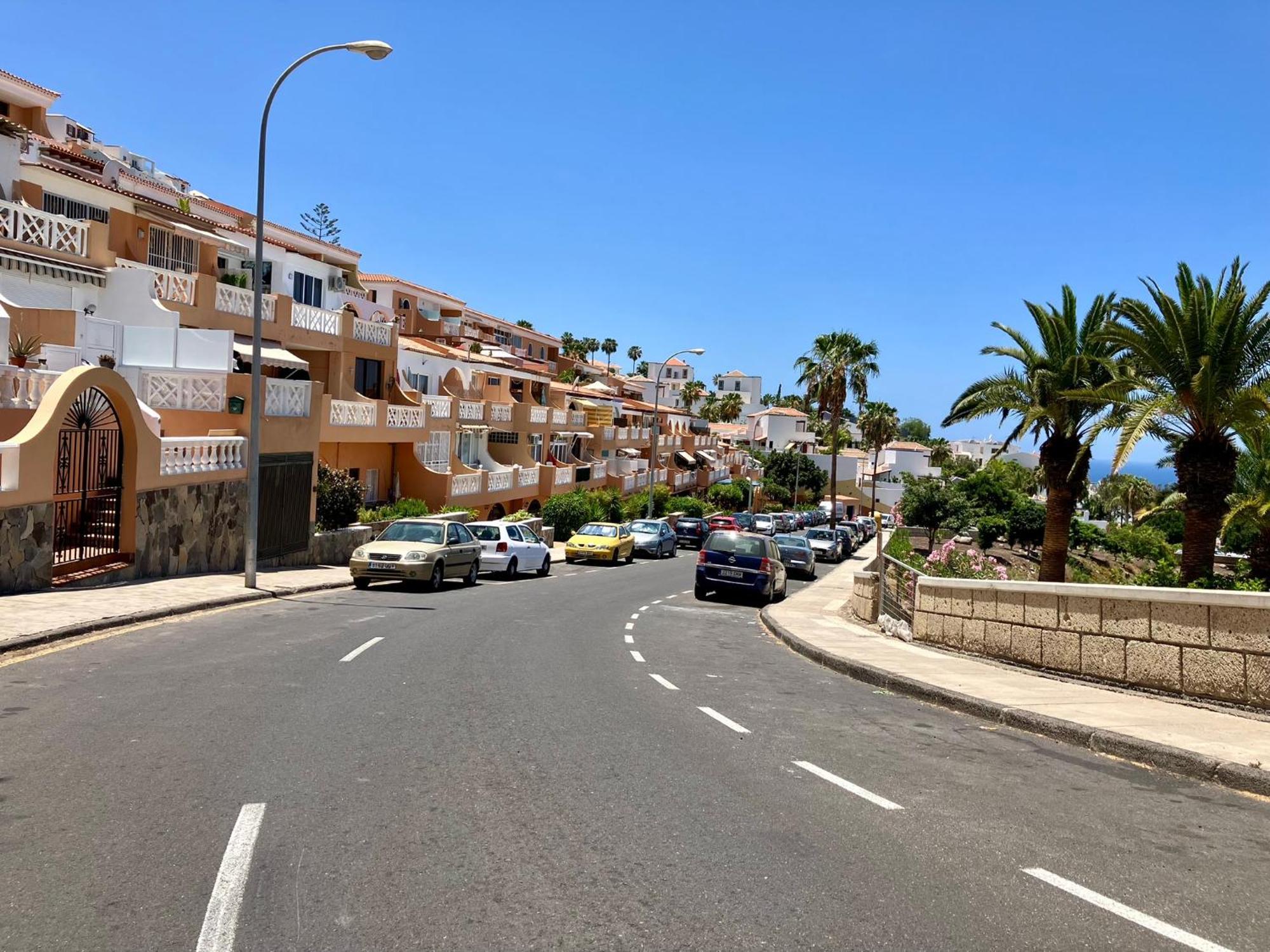 Costa Adeje - Modern Apartment With Terrace Views Of Ocean & Sunset Buitenkant foto